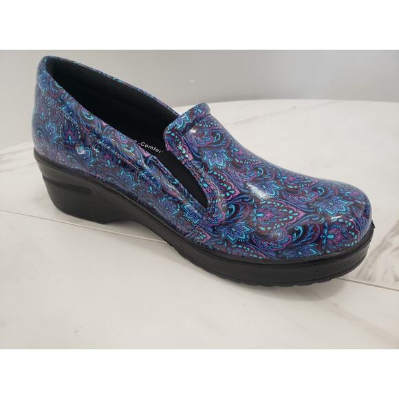 NEW Size 9 WIDE Easy Works Leeza‎ Work Clog NAVY PAISLEY SLIP ON Nurse Walking - Picture 5 of 9